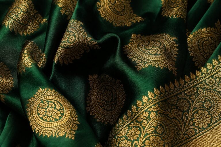Katan Silk Explained: Why Bridal Buyers Prefer Pure Katan Banarasi