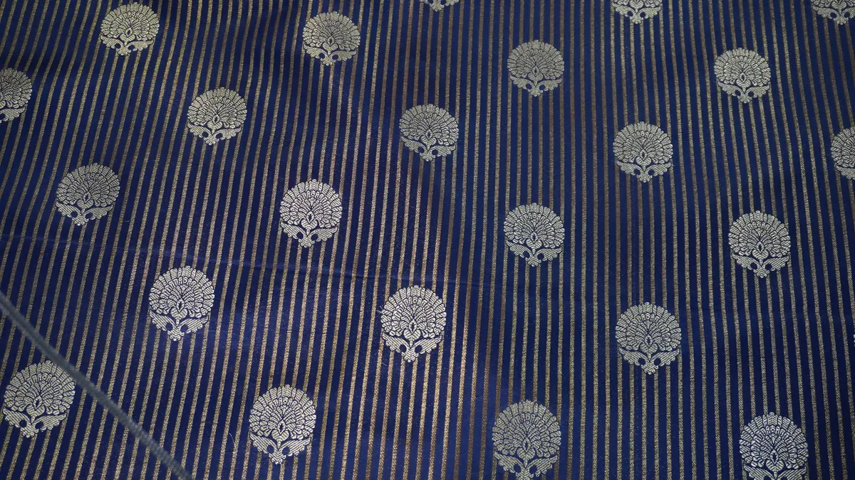 KashiFab_banarasi_vintage_brocade_cho_u31_navy_01 KashiFab Banarasi Vintage Brocade Navy fabric wholesale Varanasi