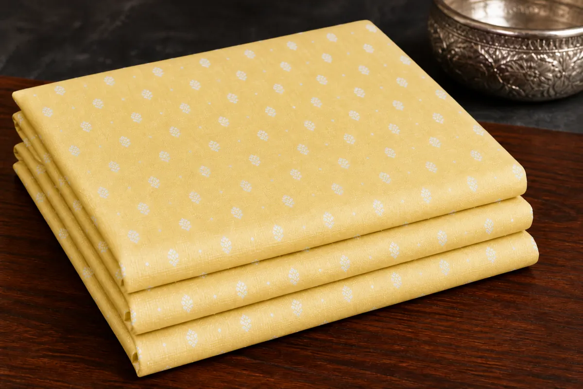 KashiFab_cho_card1_sartan_meena_u31_cover-1 KashiFab Banarasi Sartan Zari Meena Brocade folded on table - Banaras fabric cover