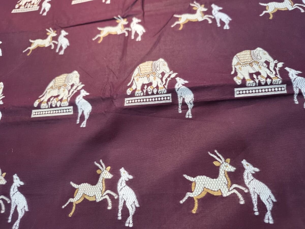 KashiFab Cotton Weave Kurta Fabric Shikargah Maroon KashiFab cotton weave kurta fabric Shikargah Maroon online - 3 metre piece