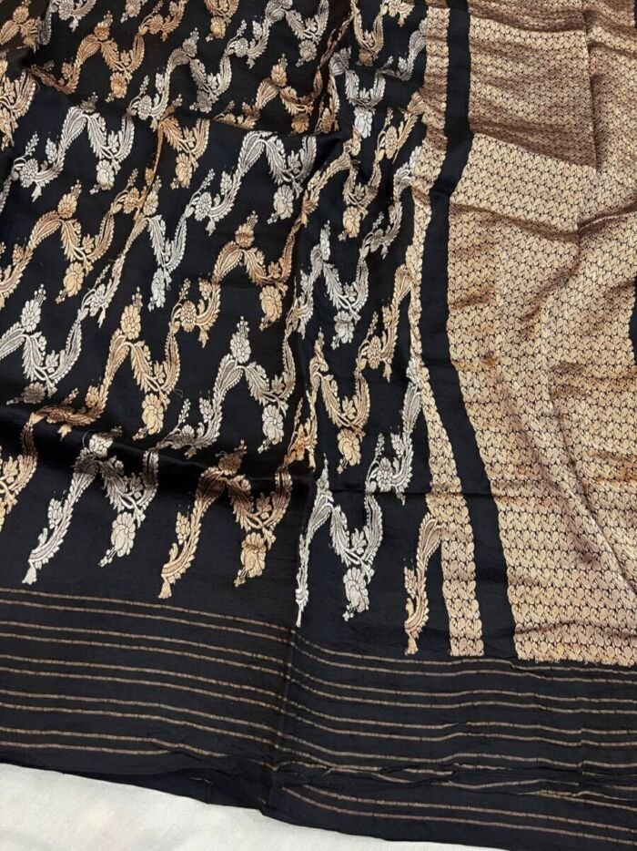 KashiFab Handloom Mashru Katan Sarees KashiFab Handloom Mashru Katan Sarees online - authentic Varanasi weave