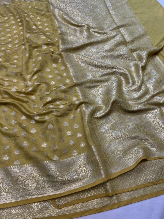 KashiFab Moonga silk sarees with self weave 2 KashiFab Moonga silk sarees with self weave online - Banaras / Varanasi silk saree - view 2