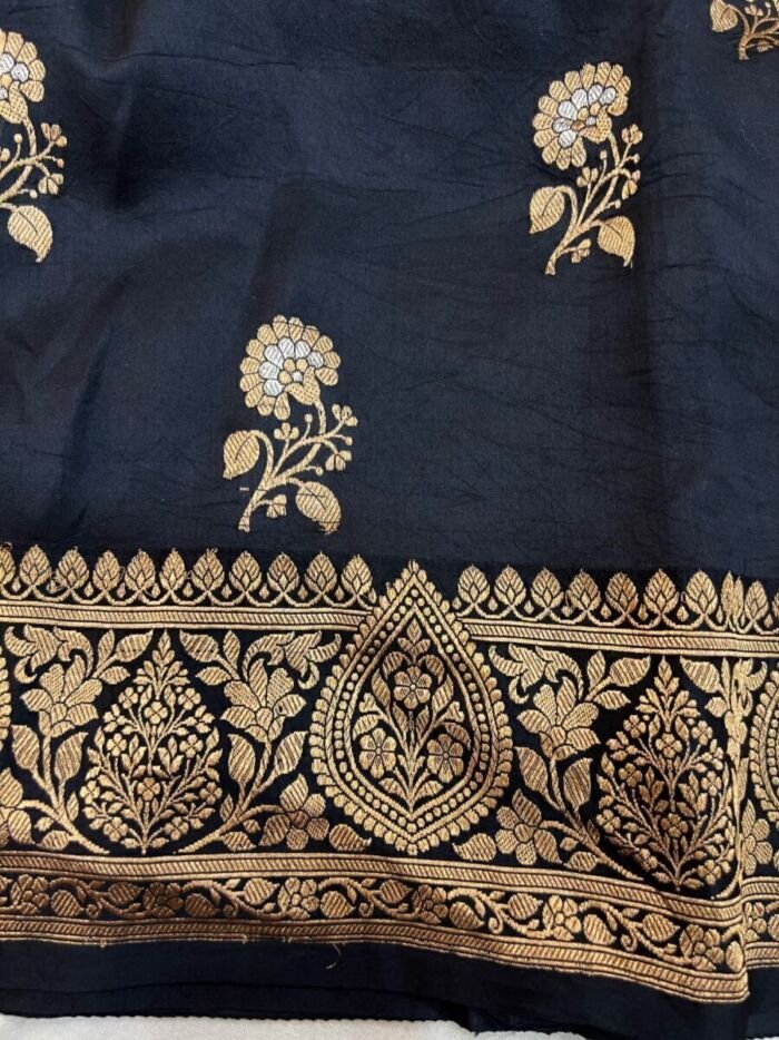 KashiFab Pure Mashru Katan Saree - AYU #10682 KashiFab Pure Mashru Katan Saree - AYU #10682 online - authentic Varanasi weave