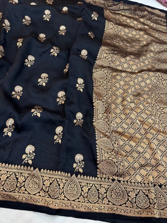 KashiFab Pure Mashru Katan Saree - AYU #10682 KashiFab Pure Mashru Katan Saree - AYU #10682 online - authentic Varanasi weave