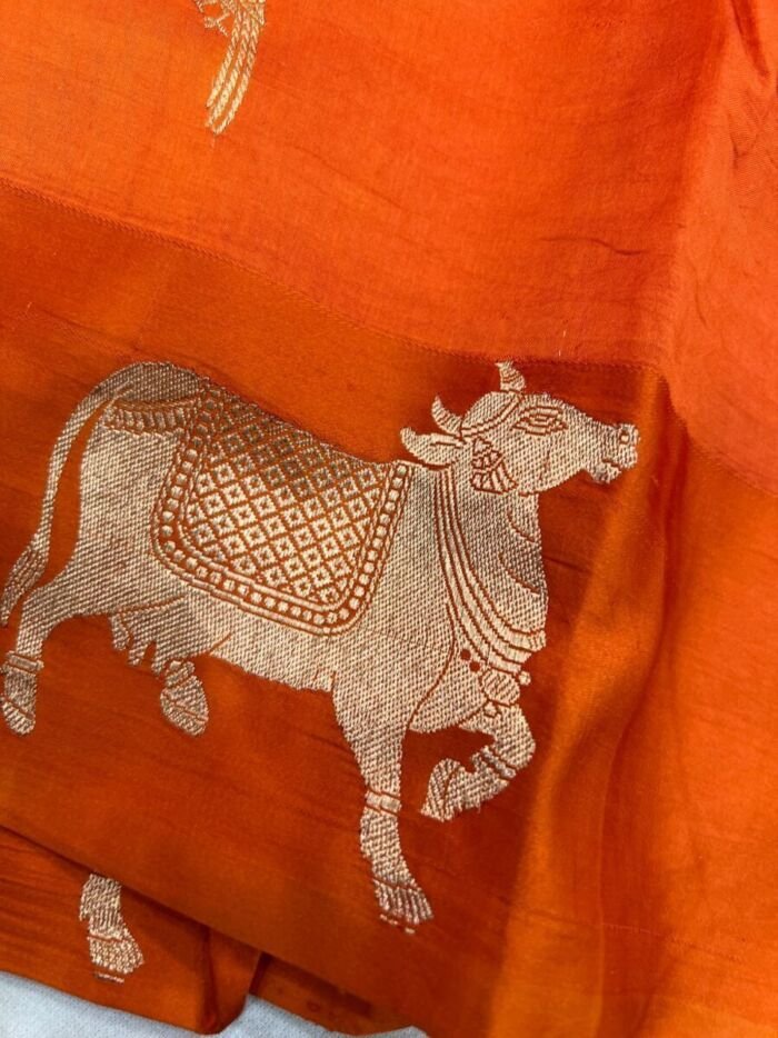 KashiFab Pure Mashru Katan Sarees - AYU #10586 KashiFab Pure Mashru Katan Sarees - AYU #10586 online - authentic Varanasi weave