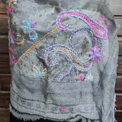 KashiFab soft weave stole Charcoal sozni border online - KF scarf SC06
