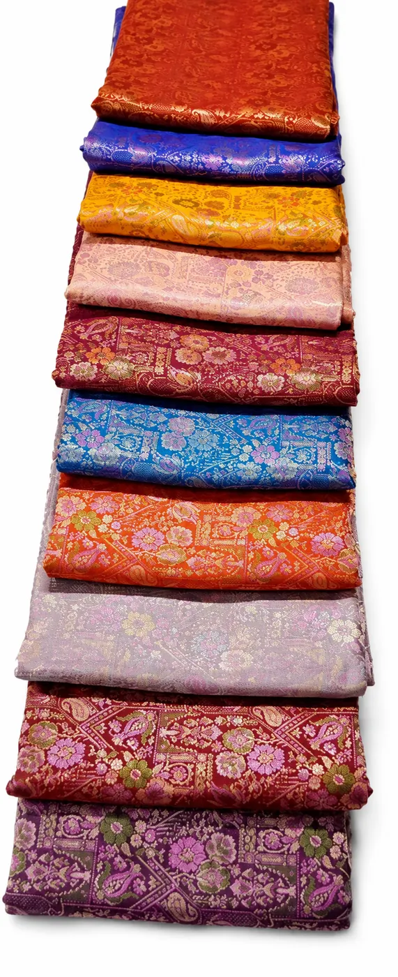 KashiFab Mixed Floral Jaal Banarasi Brocade Fabric KashiFab Mixed Floral Jaal Banarasi Brocade Fabric - Banarasi brocade fabric Varanasi wholesale export
