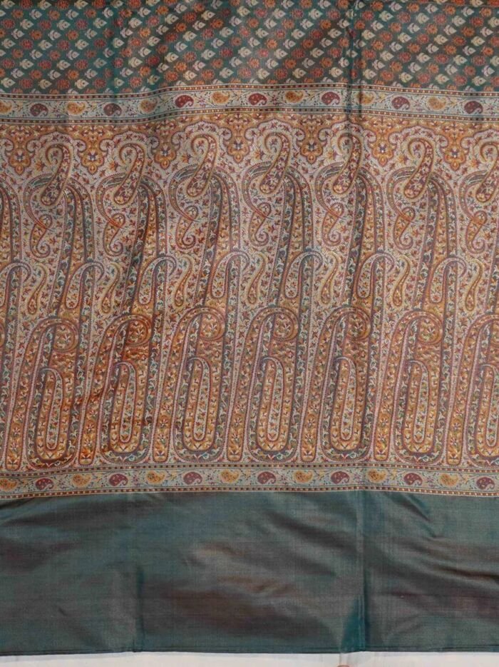 KashiFab Burnt Orange Banarasi Silk Saree 3 KashiFab Burnt Orange Banarasi Silk Saree online - authentic Varanasi Banarasi silk saree - detail view 3