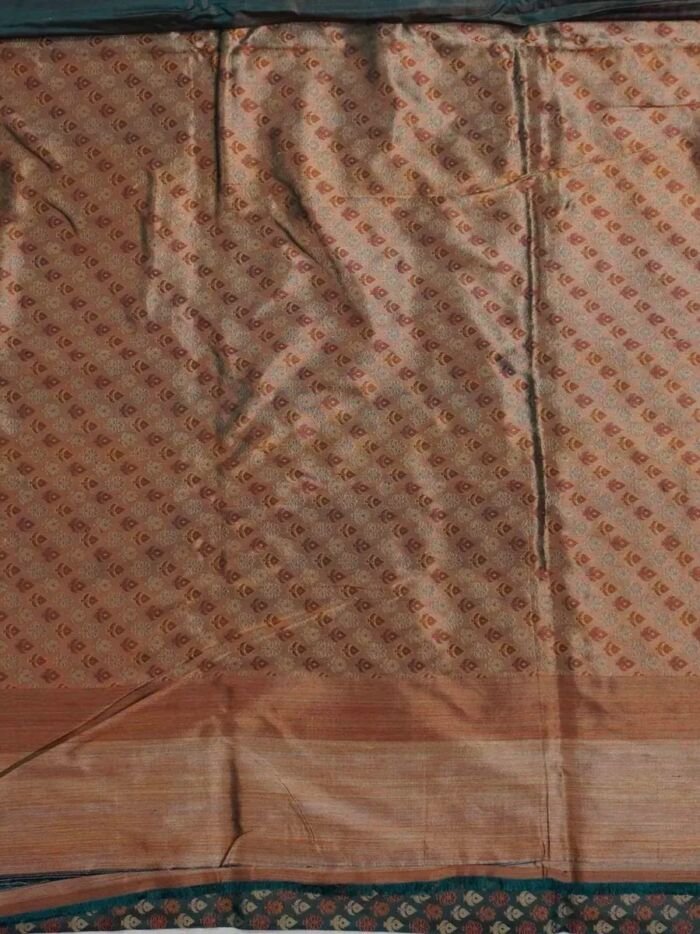 KashiFab Burnt Orange Banarasi Silk Saree 4 KashiFab Burnt Orange Banarasi Silk Saree online - authentic Varanasi Banarasi silk saree - detail view 4
