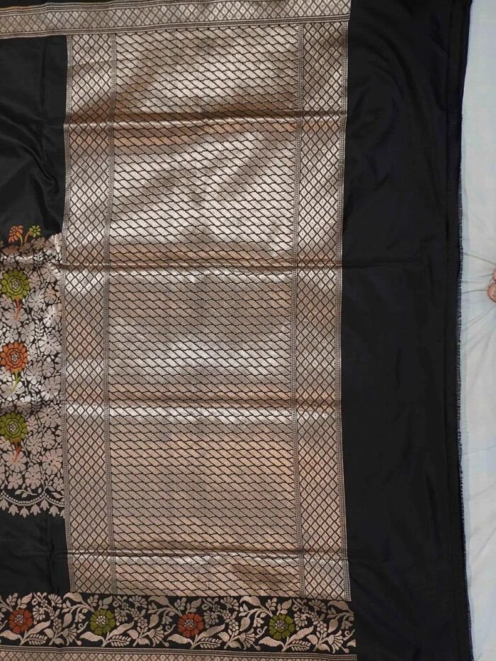 KashiFab Burnt Orange Banarasi Silk Saree 4 KashiFab Burnt Orange Banarasi Silk Saree online - authentic Varanasi Banarasi silk saree - detail view 4