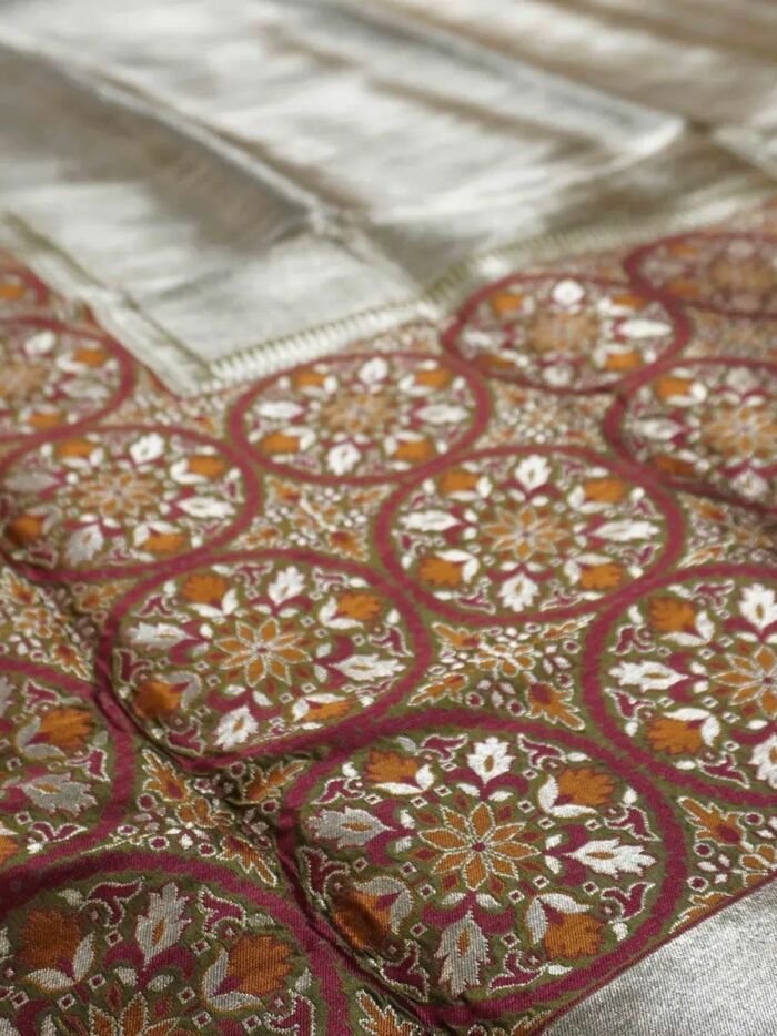 KashiFab Burnt Orange Banarasi Silk Saree 5 KashiFab Burnt Orange Banarasi Silk Saree online - authentic Varanasi Banarasi silk saree - detail view 5