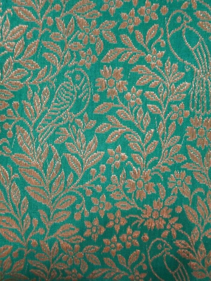 KashiFab Emerald Green Banarasi Silk Saree 4 KashiFab Emerald Green Banarasi Silk Saree online - authentic Varanasi Banarasi silk saree - detail view 4