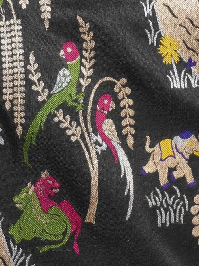 KashiFab Midnight Black Banarasi Silk Saree 3 KashiFab Midnight Black Banarasi Silk Saree online - authentic Varanasi Banarasi silk saree - detail view 3