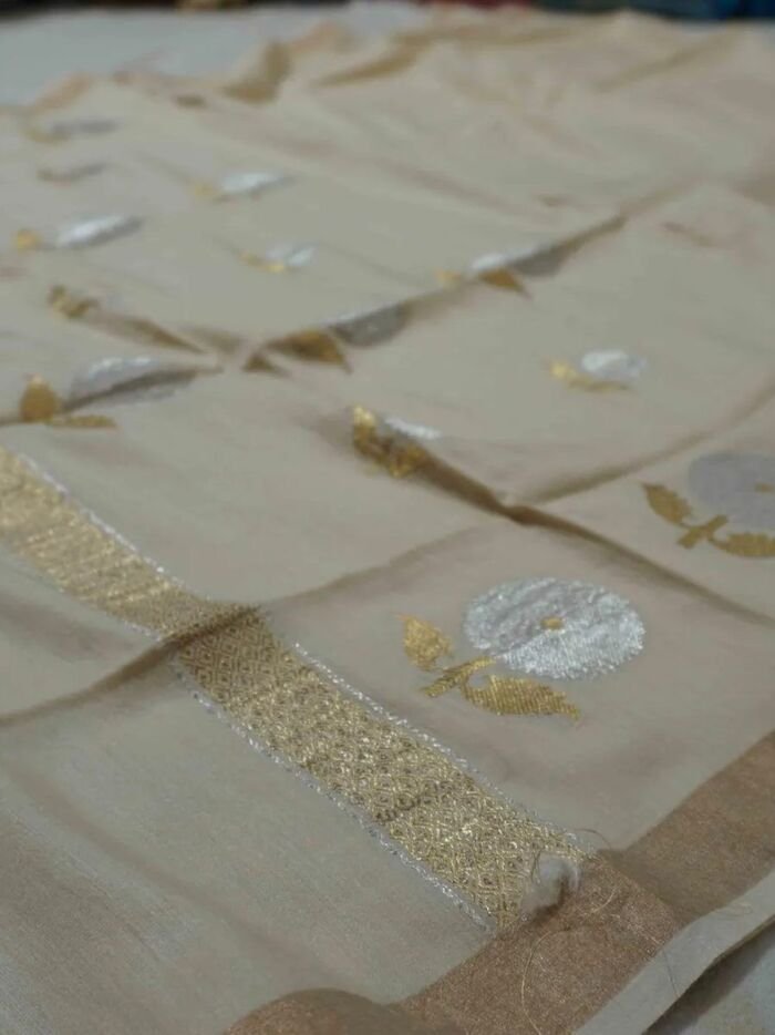 KashiFab Mustard Gold Banarasi Silk Dupatta online - authentic Varanasi Banarasi silk dupatta - detail view 2