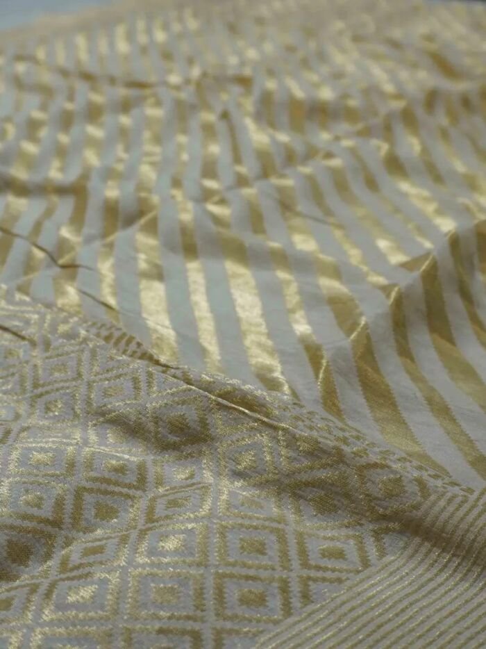 KashiFab Mustard Gold Banarasi Silk Dupatta online - authentic Varanasi Banarasi silk dupatta - detail view 2