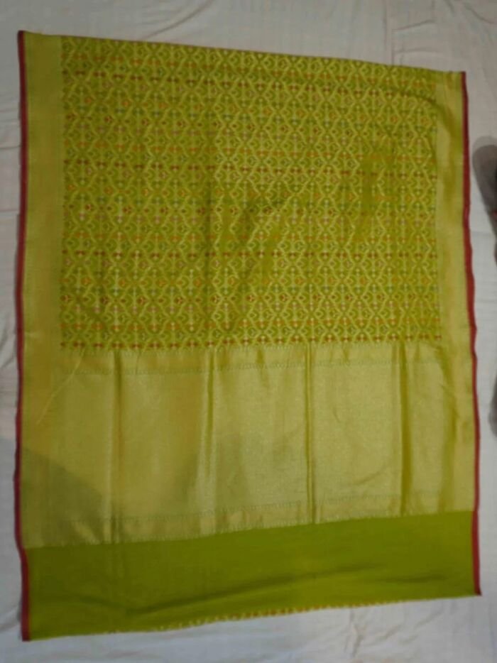 KashiFab Mustard Gold Banarasi Silk Saree 1 KashiFab Mustard Gold Banarasi Silk Saree online - authentic Varanasi Banarasi silk saree