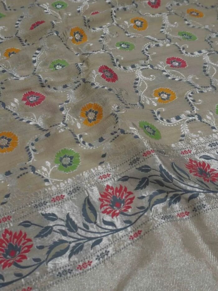 KashiFab Mustard Gold Banarasi Silk Saree online - authentic Varanasi Banarasi silk saree - detail view 2