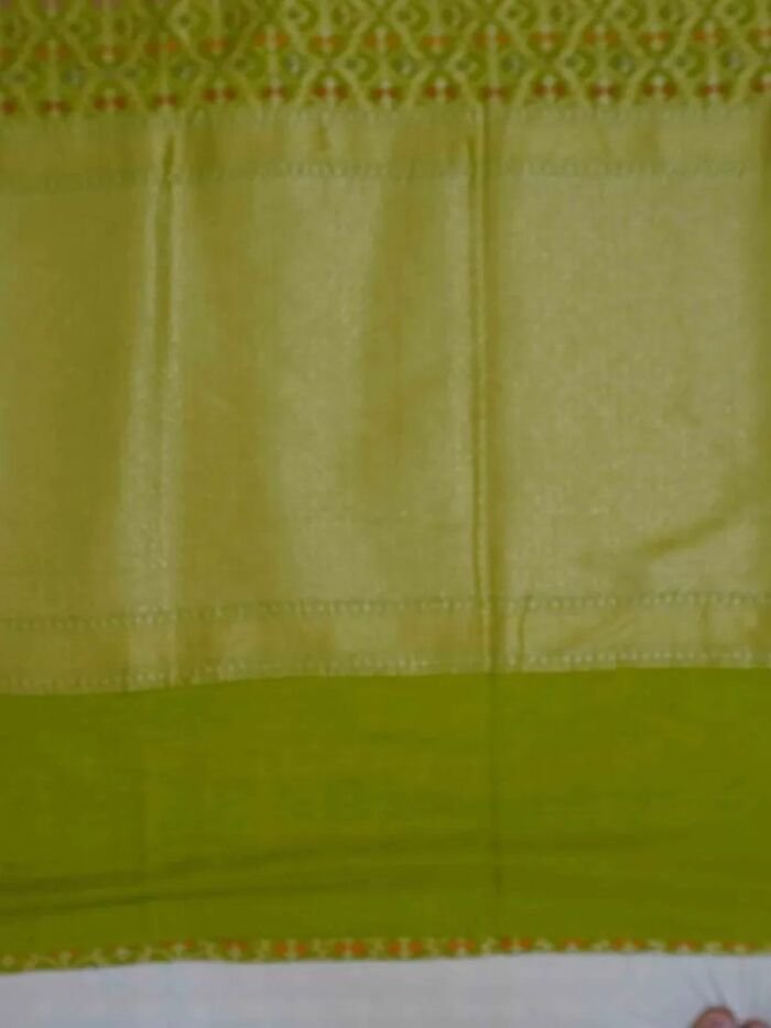 KashiFab Mustard Gold Banarasi Silk Saree 7 KashiFab Mustard Gold Banarasi Silk Saree online - authentic Varanasi Banarasi silk saree - detail view 7
