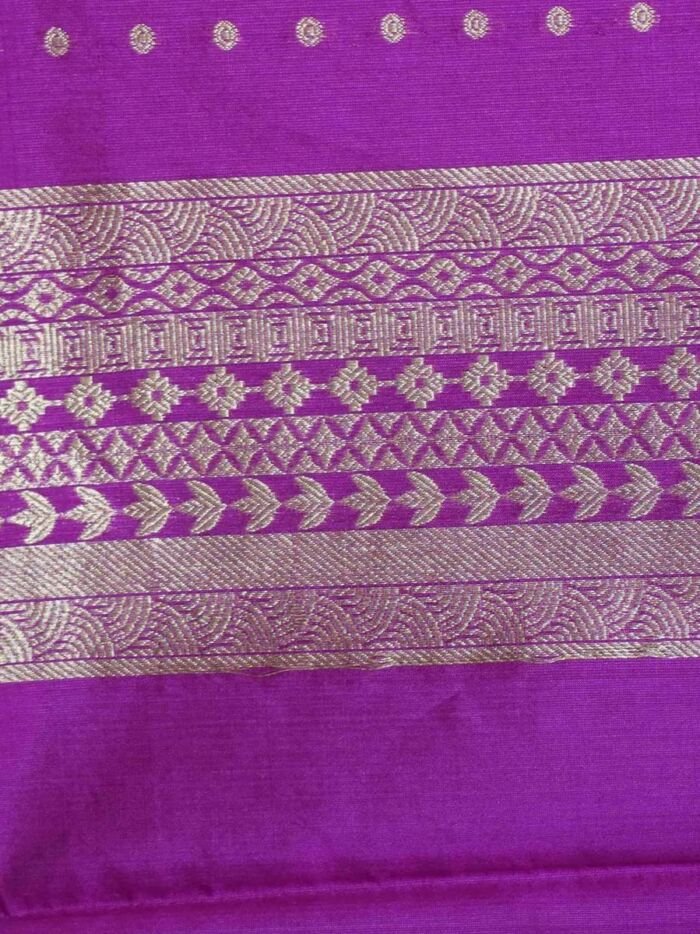 KashiFab Rose Pink Banarasi Silk Coord Set 2 KashiFab Rose Pink Banarasi Silk Coord Set online - authentic Varanasi Banarasi silk coord set - detail view 2
