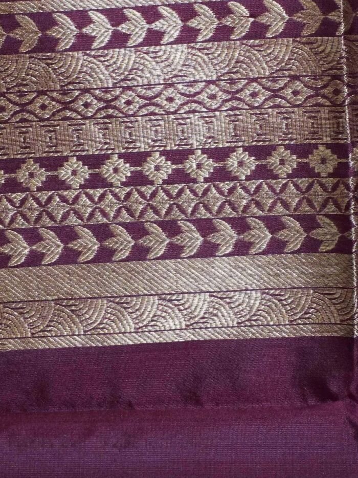 KashiFab Rose Pink Banarasi Silk Coord Set online - authentic Varanasi Banarasi silk coord set - detail view 2