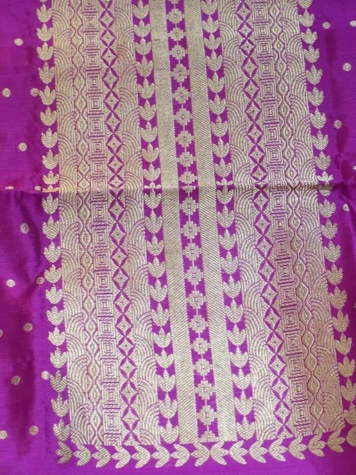 KashiFab Rose Pink Banarasi Silk Coord Set 3 KashiFab Rose Pink Banarasi Silk Coord Set online - authentic Varanasi Banarasi silk coord set - detail view 3