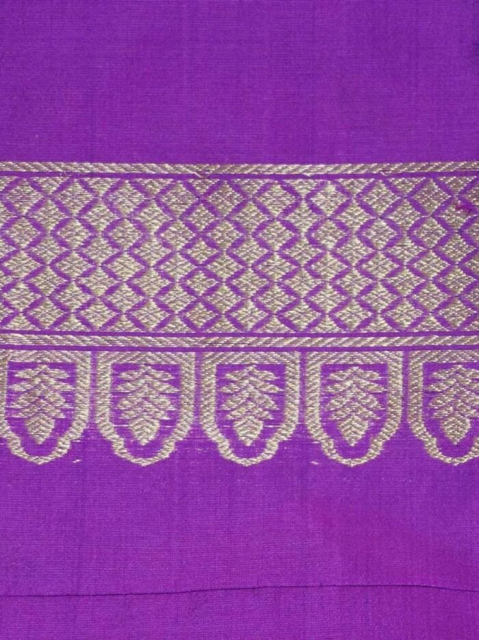 KashiFab Rose Pink Banarasi Silk Coord Set online - authentic Varanasi Banarasi silk coord set - detail view 3