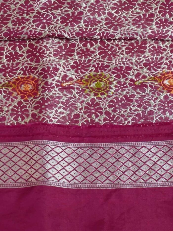 KashiFab Rose Pink Banarasi Silk Saree 7 KashiFab Rose Pink Banarasi Silk Saree online - authentic Varanasi Banarasi silk saree - detail view 7
