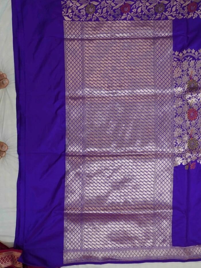 KashiFab Royal Purple Banarasi Silk Saree 4 KashiFab Royal Purple Banarasi Silk Saree online - authentic Varanasi Banarasi silk saree - detail view 4
