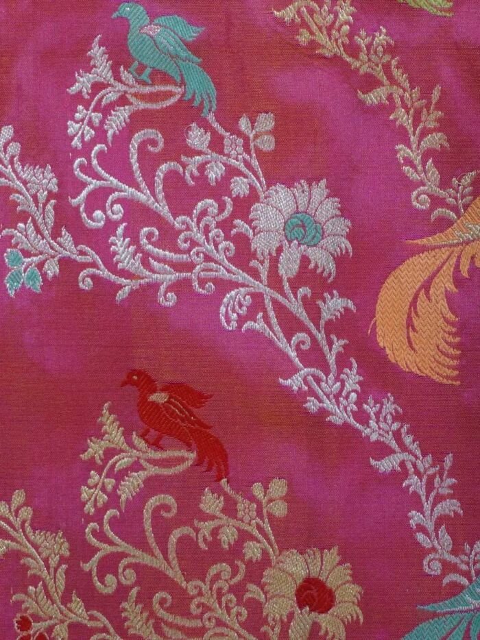 KashiFab Ruby Red Banarasi Silk Saree online - authentic Varanasi Banarasi silk saree - detail view 2