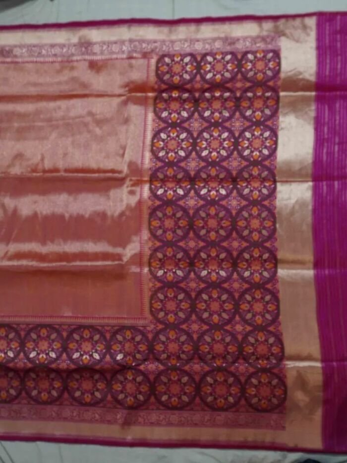 KashiFab Ruby Red Banarasi Silk Saree online - authentic Varanasi Banarasi silk saree - detail view 2