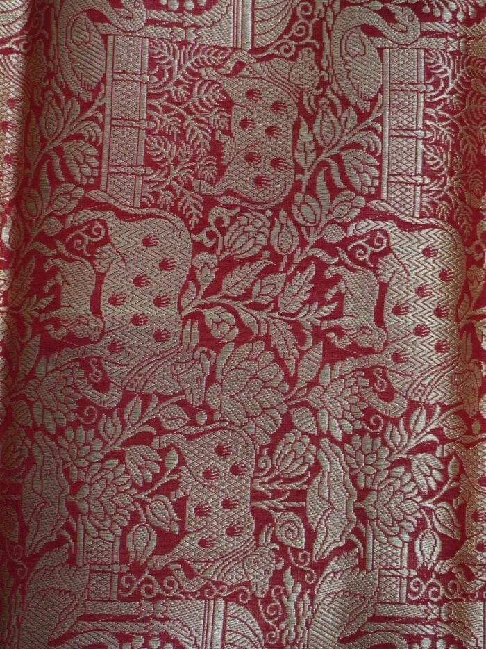 KashiFab Ruby Red Banarasi Silk Saree online - authentic Varanasi Banarasi silk saree - detail view 2