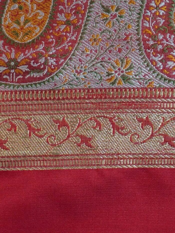KashiFab Ruby Red Banarasi Silk Saree 3 KashiFab Ruby Red Banarasi Silk Saree online - authentic Varanasi Banarasi silk saree - detail view 3