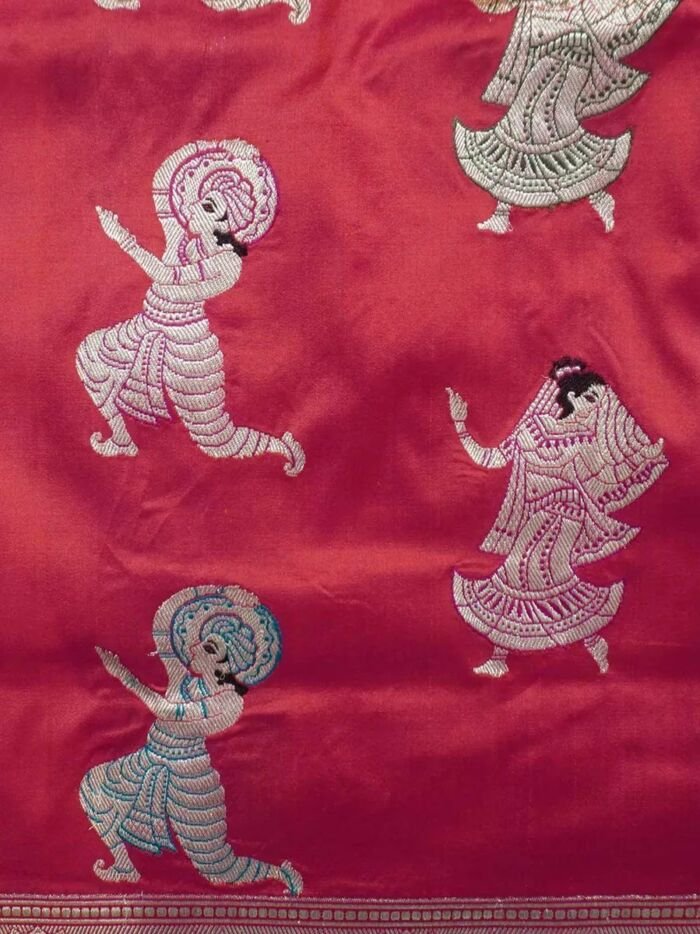 KashiFab Ruby Red Banarasi Silk Saree 3 KashiFab Ruby Red Banarasi Silk Saree online - authentic Varanasi Banarasi silk saree - detail view 3