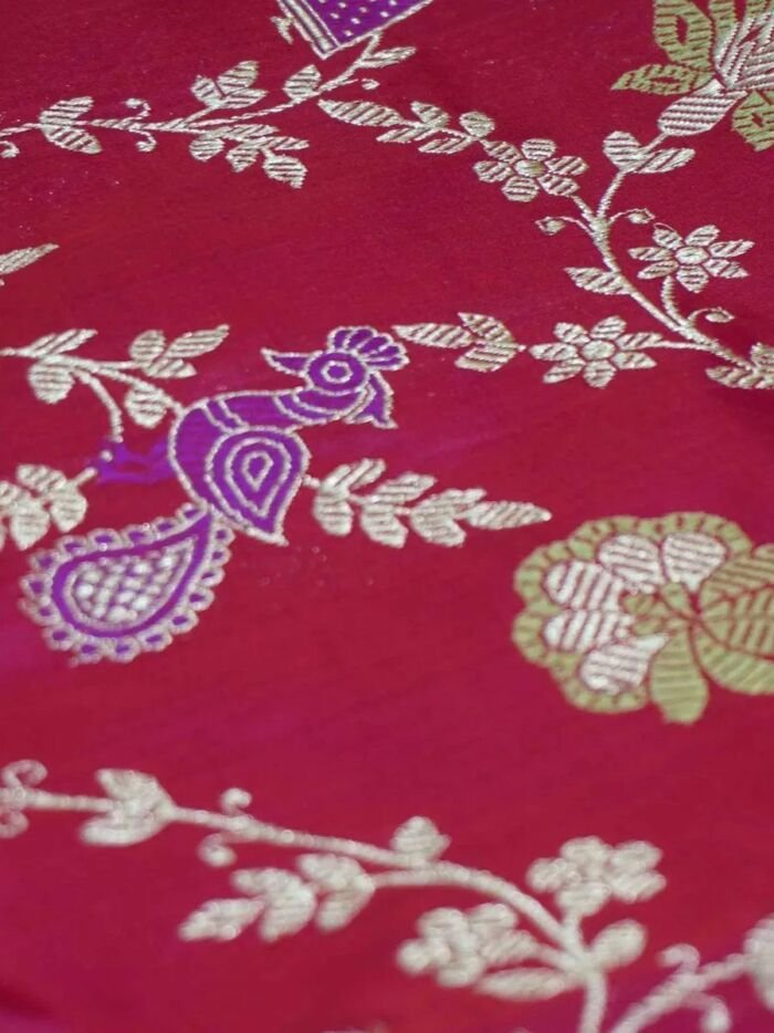 KashiFab Ruby Red Banarasi Silk Saree online - authentic Varanasi Banarasi silk saree - detail view 3