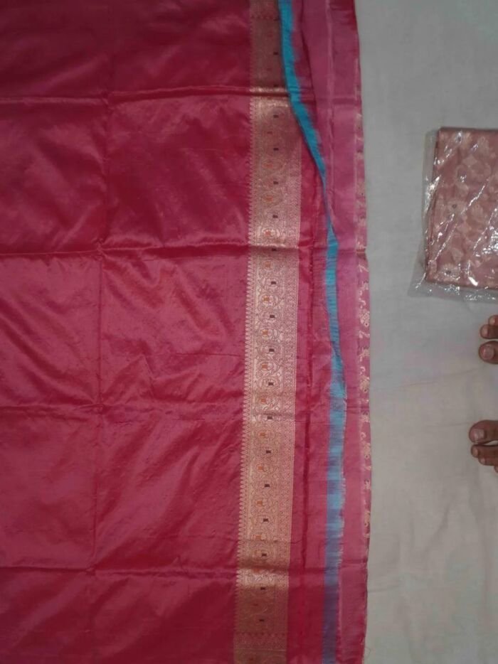 KashiFab Ruby Red Banarasi Silk Saree online - authentic Varanasi Banarasi silk saree - detail view 3