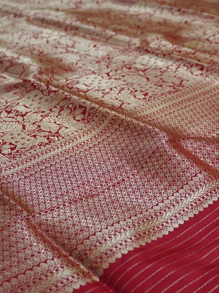 KashiFab Ruby Red Banarasi Silk Saree online - authentic Varanasi Banarasi silk saree - detail view 3