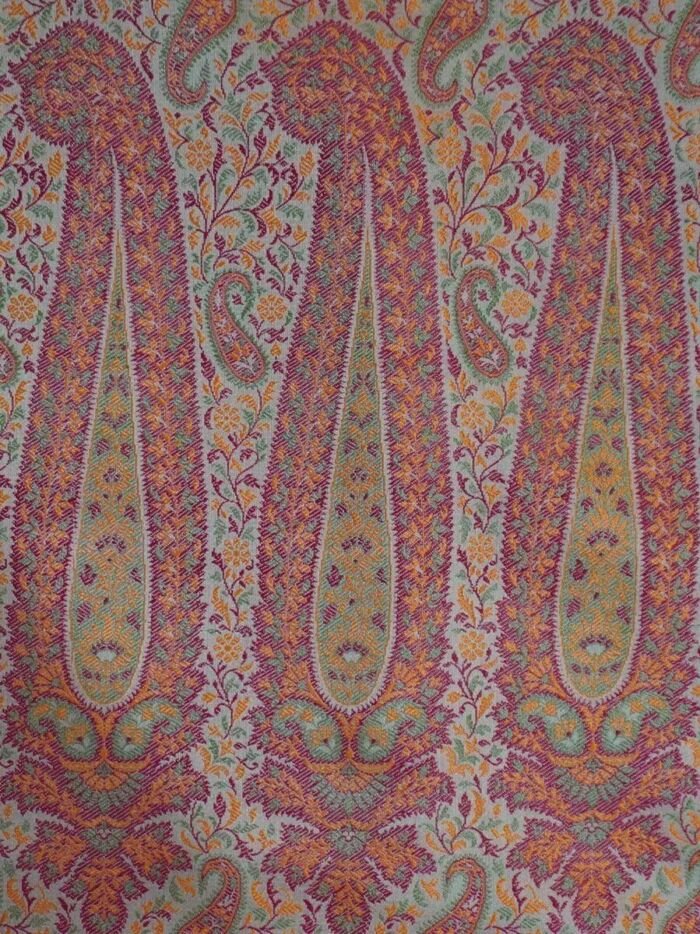 KashiFab Ruby Red Banarasi Silk Saree 3 KashiFab Ruby Red Banarasi Silk Saree online - authentic Varanasi Banarasi silk saree - detail view 3
