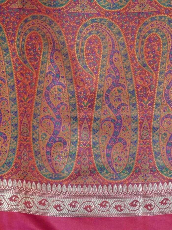 KashiFab Ruby Red Banarasi Silk Saree 3 KashiFab Ruby Red Banarasi Silk Saree online - authentic Varanasi Banarasi silk saree - detail view 3