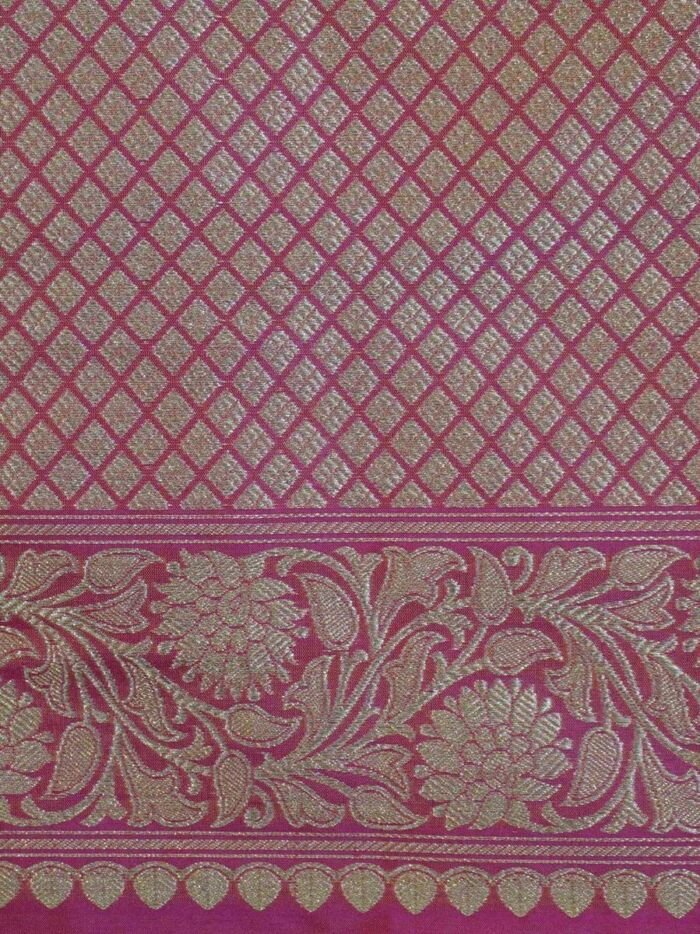 KashiFab Ruby Red Banarasi Silk Saree online - authentic Varanasi Banarasi silk saree - detail view 4