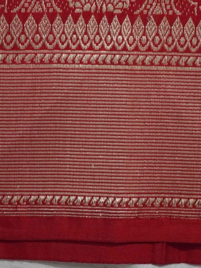 KashiFab Ruby Red Banarasi Silk Saree 4 KashiFab Ruby Red Banarasi Silk Saree online - authentic Varanasi Banarasi silk saree - detail view 4