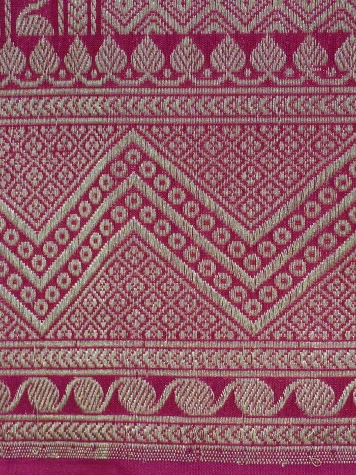 KashiFab Ruby Red Banarasi Silk Saree online - authentic Varanasi Banarasi silk saree - detail view 5