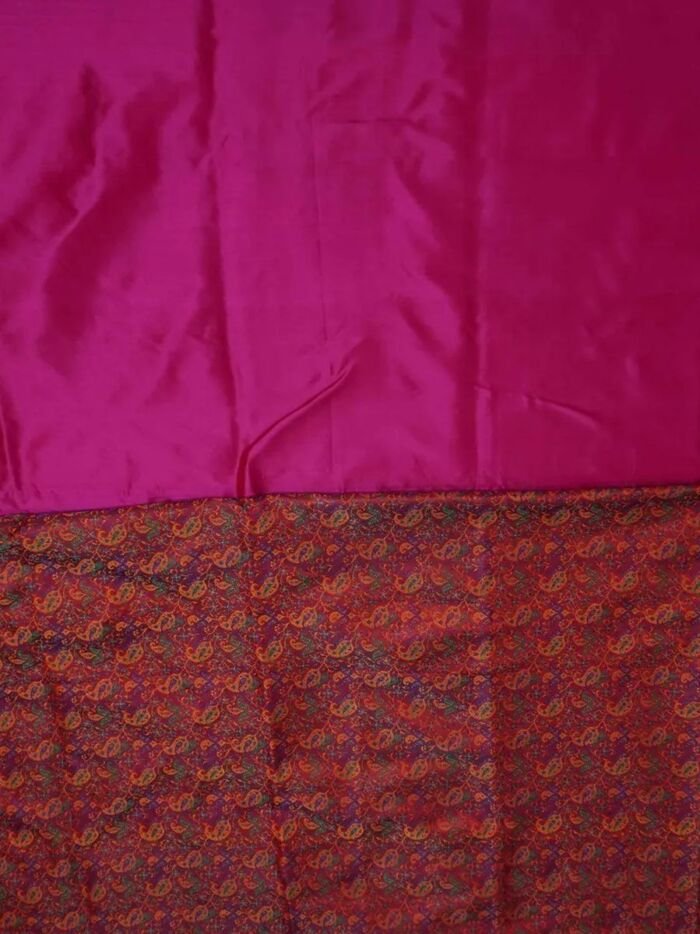KashiFab Ruby Red Banarasi Silk Saree 5 KashiFab Ruby Red Banarasi Silk Saree online - authentic Varanasi Banarasi silk saree - detail view 5