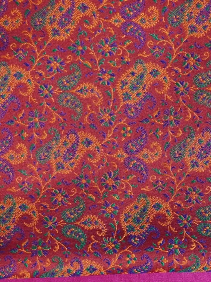 KashiFab Ruby Red Banarasi Silk Saree 6 KashiFab Ruby Red Banarasi Silk Saree online - authentic Varanasi Banarasi silk saree - detail view 6