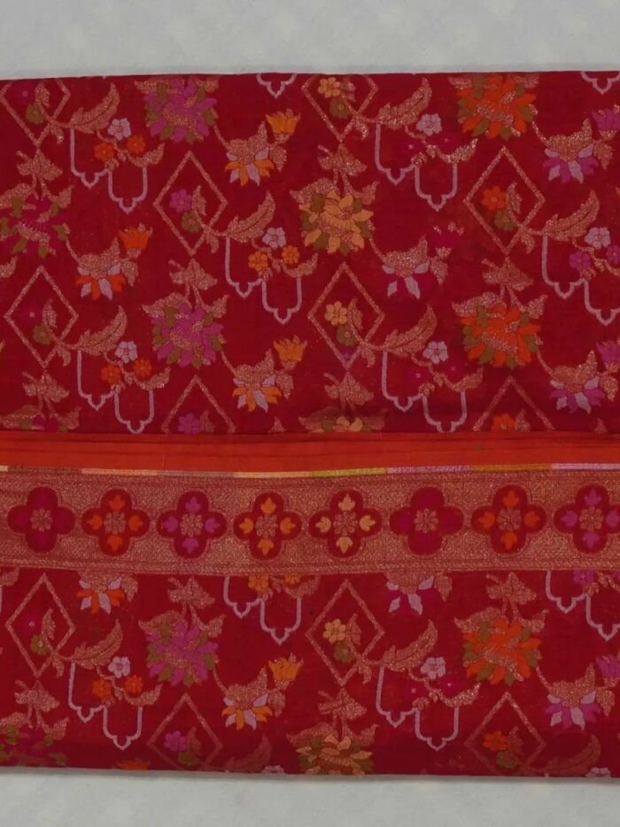 KashiFab Ruby Red Banarasi Silk Saree 8 KashiFab Ruby Red Banarasi Silk Saree online - authentic Varanasi Banarasi silk saree - detail view 8