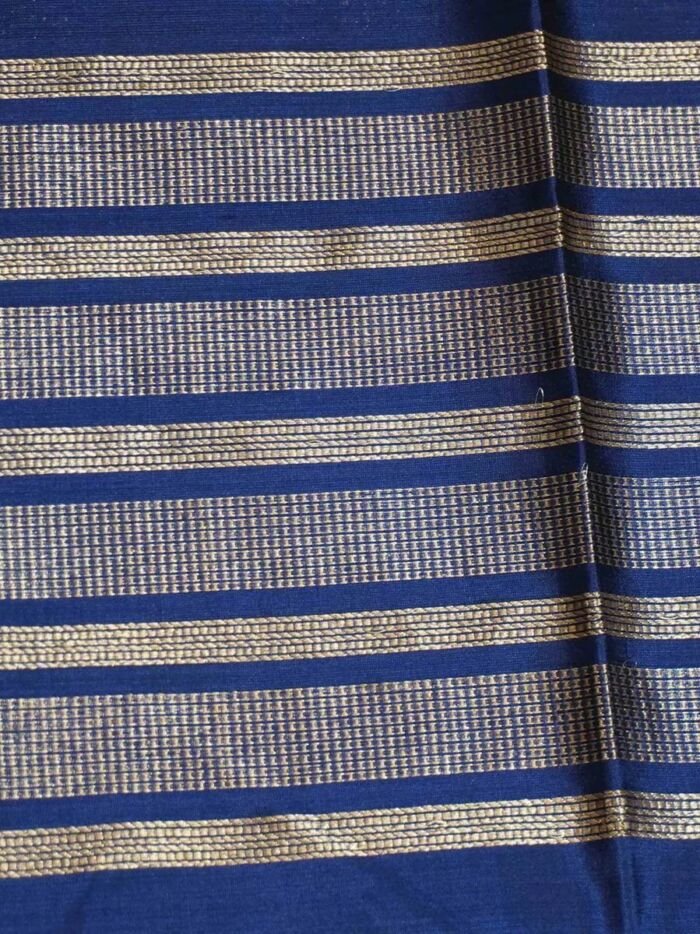 KashiFab Sapphire Blue Banarasi Silk Coord Set 3 KashiFab Sapphire Blue Banarasi Silk Coord Set online - authentic Varanasi Banarasi silk coord set - detail view 3