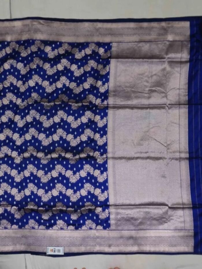KashiFab Sapphire Blue Banarasi Silk Saree online - authentic Varanasi Banarasi silk saree - detail view 3