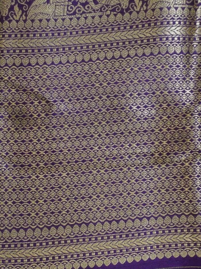 KashiFab Silver Grey Banarasi Silk Saree online - authentic Varanasi Banarasi silk saree - detail view 3