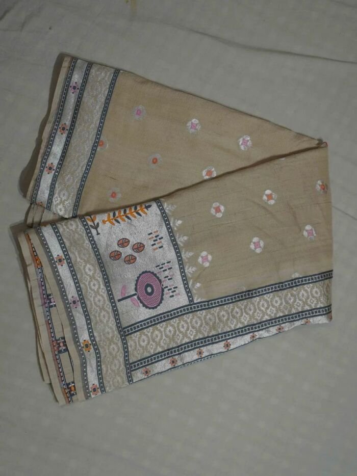 KashiFab Silver Grey Banarasi Silk Saree 6 KashiFab Silver Grey Banarasi Silk Saree online - authentic Varanasi Banarasi silk saree - detail view 6