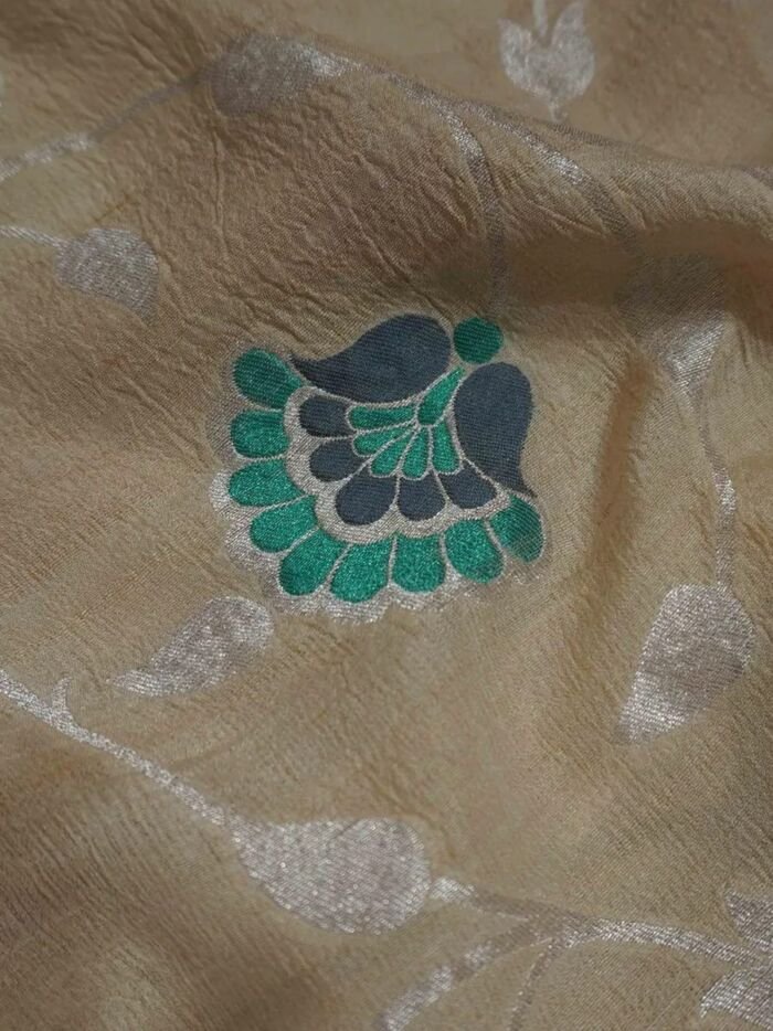 KashiFab Silver Grey Banarasi Silk Saree online - authentic Varanasi Banarasi silk saree - detail view 8