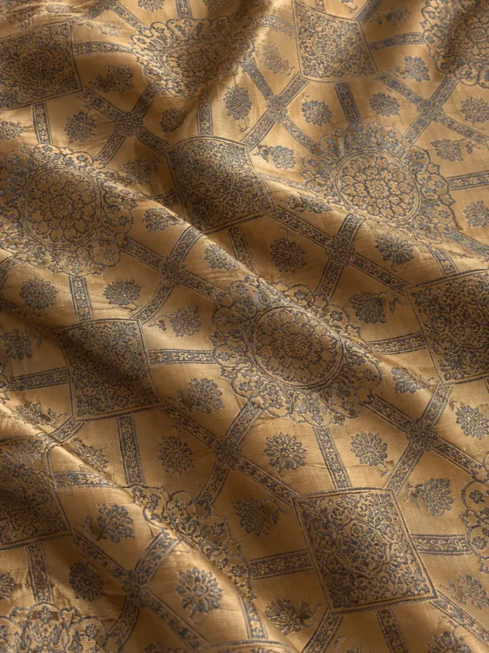KashiFab CHO Tibetan Brocade - Gold Tonal gold lattice - KF-CHO #17279 Tibetan brocade Varanasi